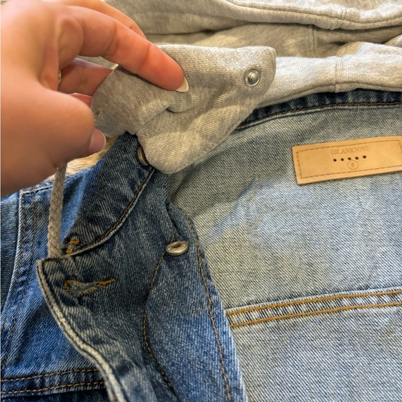BLANK NYC Jean Jacket with removable hoodie - medium denim wash - Picture 2 of 8
